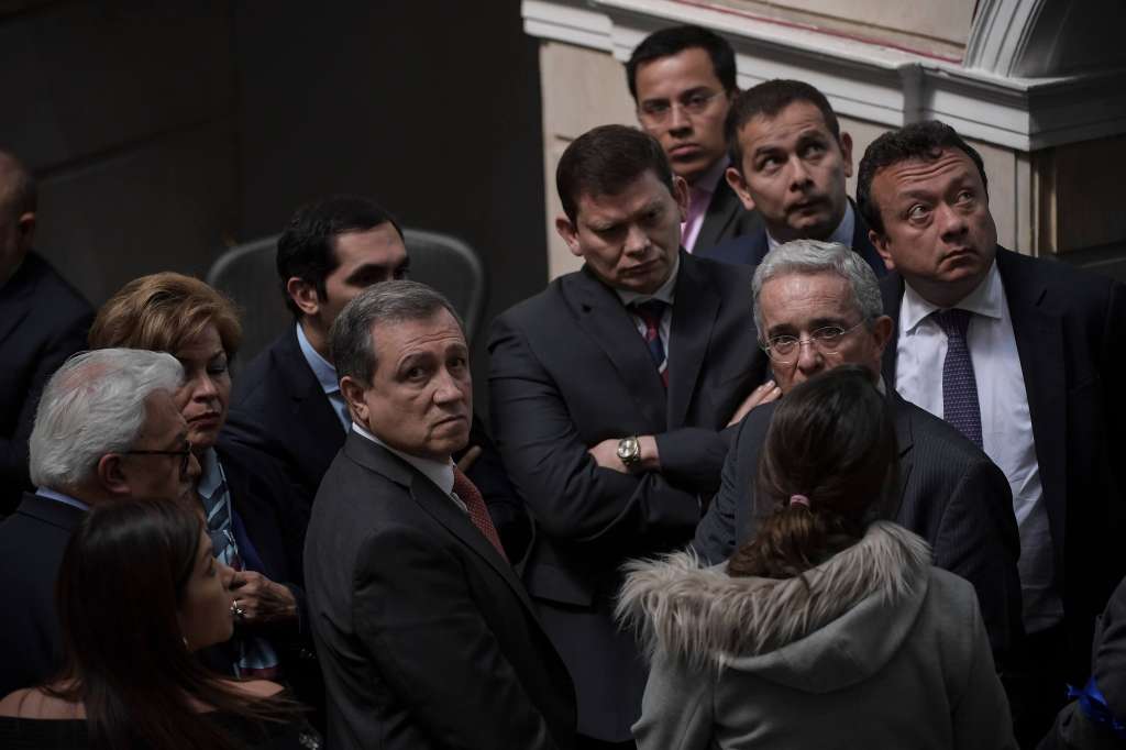 El expresidente y senador Álvaro Uribe Vélez se encuentra reunido con César Gaviria, líder natural del Partido Liberal. Esta reunión impactará el pronunciamiento del Senado frente a las objeciones presentadas por el presidente Iván Duque. / Mauricio Alvarado-El Espectador
