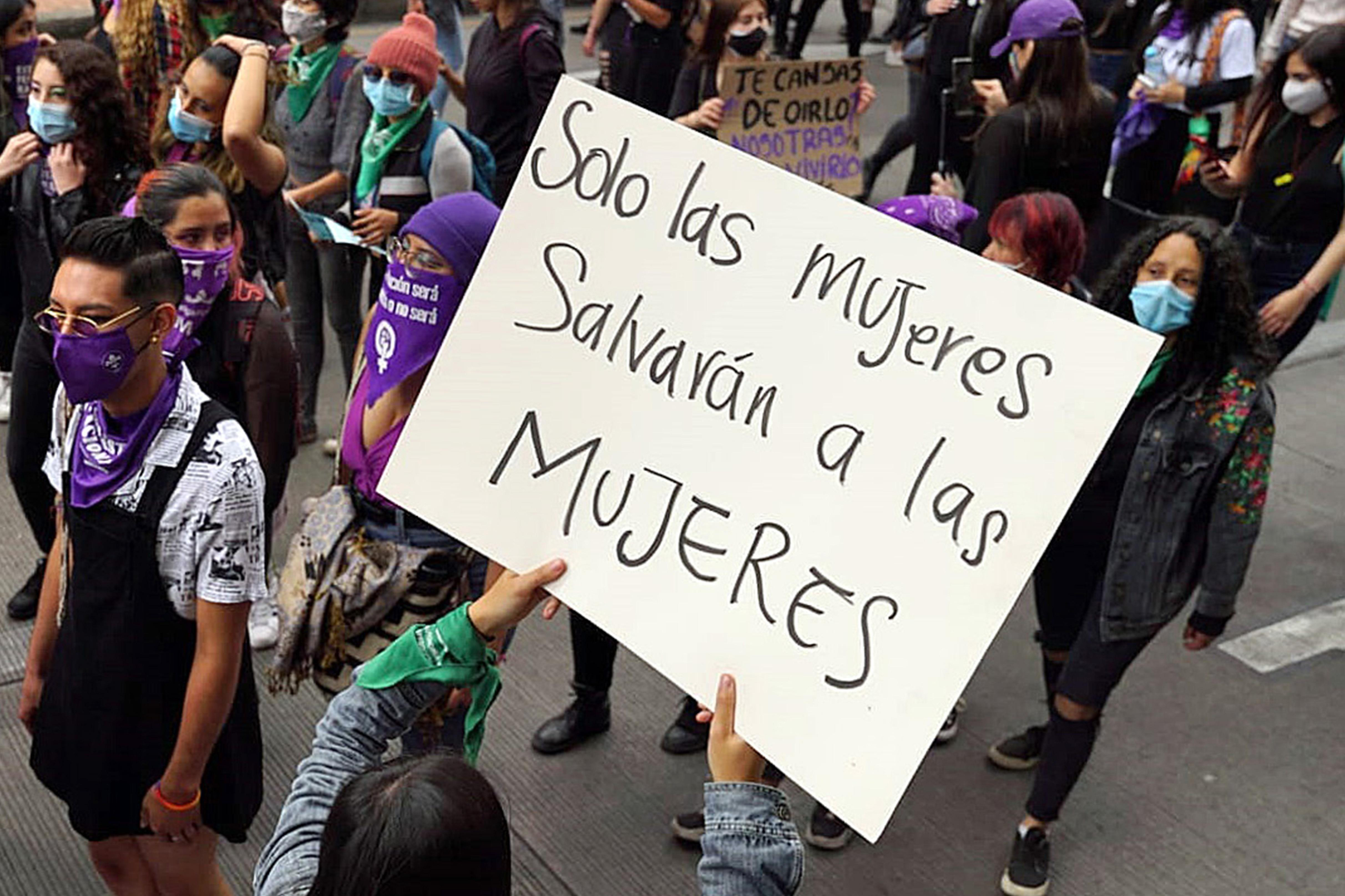 Los carteles también fueron protagonistas en la marcha del 8M