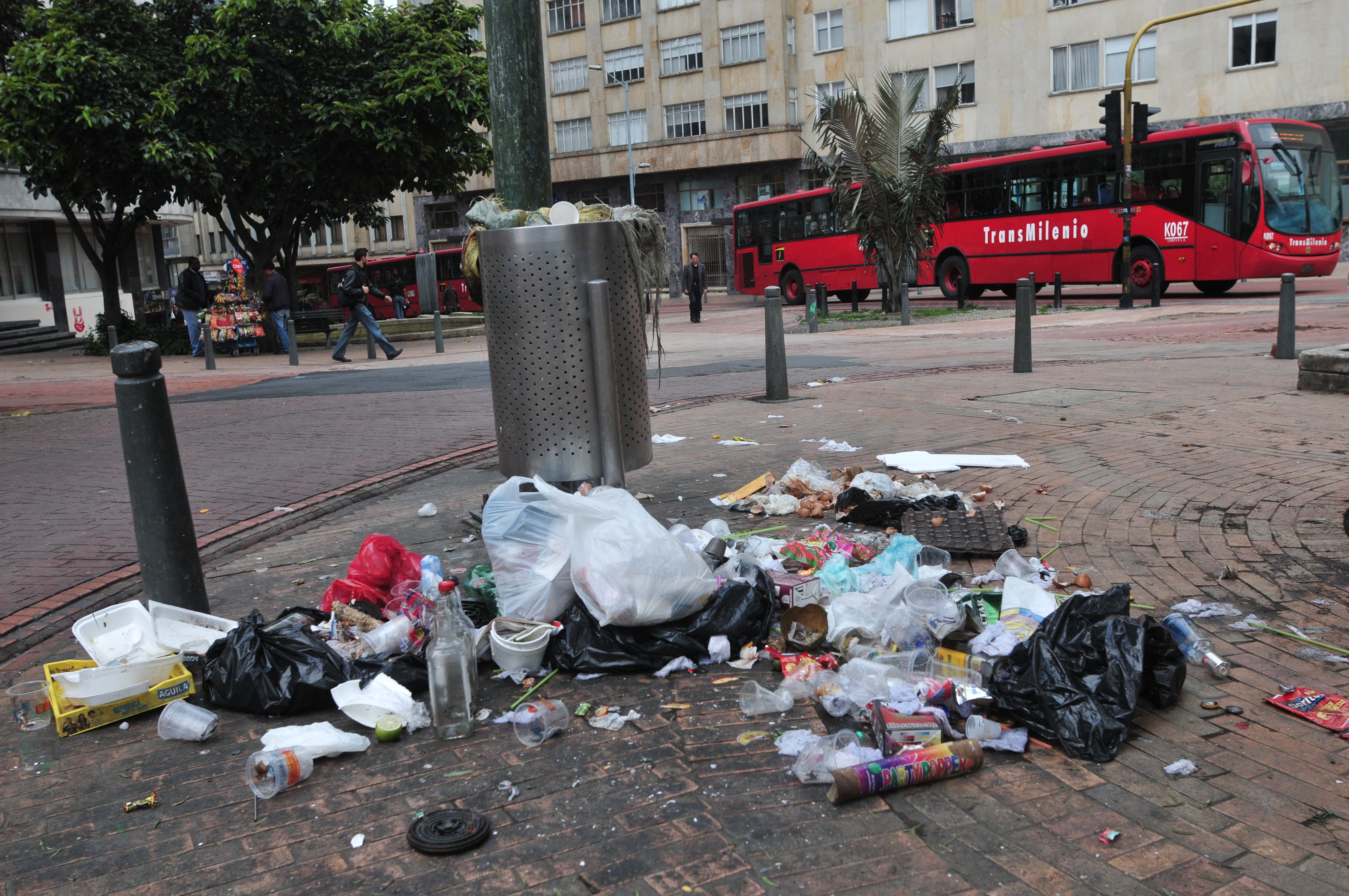 Basuras y recicladores del programa "Basura cero" en Bogotá.
