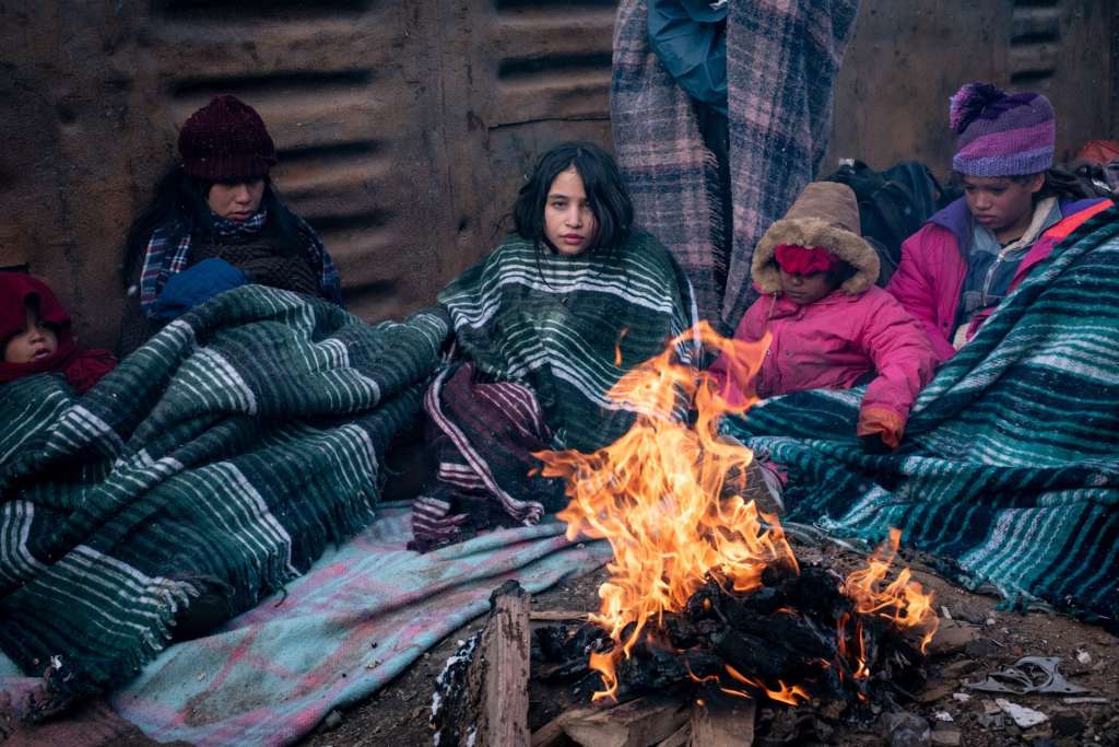 El frío extremo es una de las dificultades que enfrentan los migrantes en la travesía