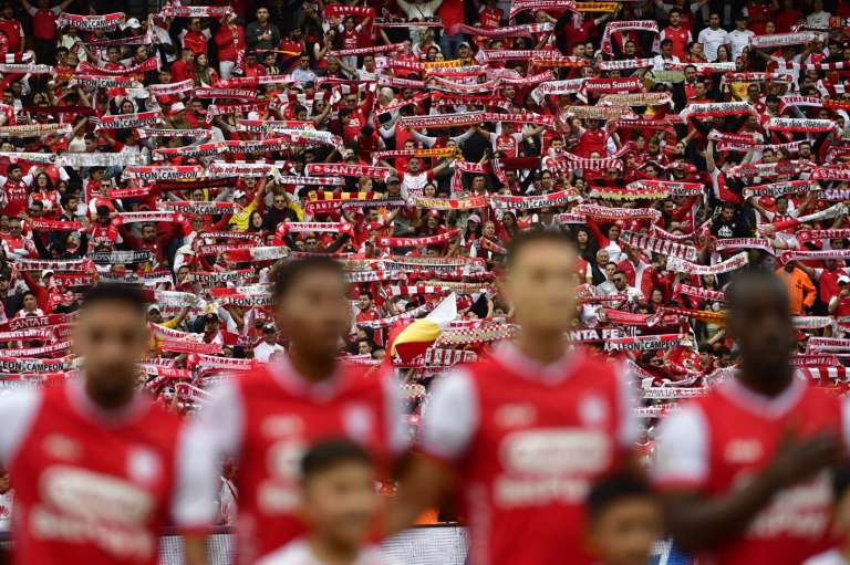 Con un impresionante marco, acompañado por más de 20.000 hinchas, Independiente Santa Fe consiguió una nueva victoria contra Fortaleza en El Campín.