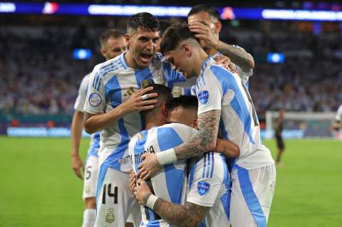 Argentina ganó el grupo A: Canadá clasificó como segundo a los cuartos de final