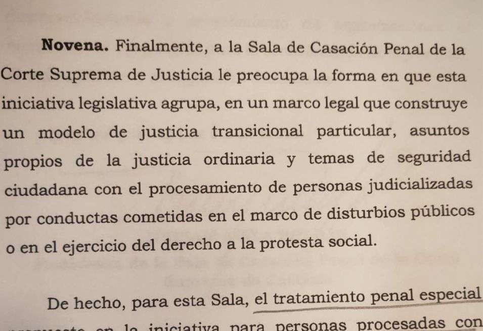 La iniciativa crearía un marco jurídico especial para grupos al margen de la ley.