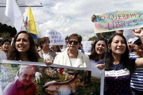 70 organizaciones y reporteros reclaman a Colombia y Ecuador por secuestro de periodistas