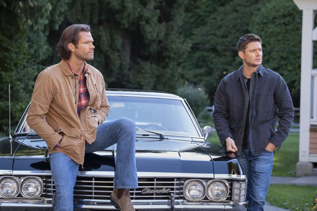 Imagen de la serie “Supernatural” en la que aparecen los protagonistas Dean y Sam Winchester.