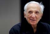 Murió Pierre Soulages, el pintor francés que iluminó el color negro