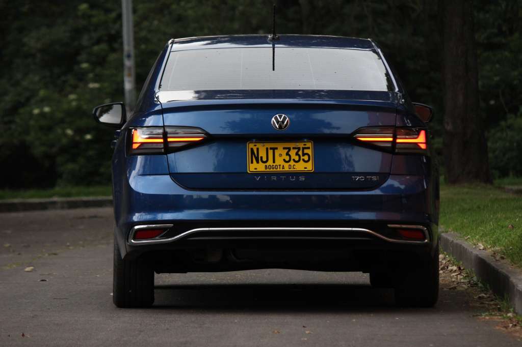 Luces LED Panel de instrumentos Rines Volkswagen Virtus 2025 en Colombia.