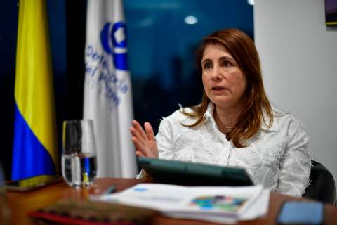 Defensoría pide revisar casos de funcionarios del Gobierno señalados por violencia de género