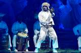 Bad Bunny es blanco de críticas por el uso de animales en sus conciertos