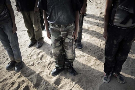 De acuerdo con el Observatorio de Niñez y Conflicto Armado de la COALICO, por lo menos 222 niños, niñas y adolescentes fueron vinculados y reclutados al conflicto armado en Colombia, durante 2020.