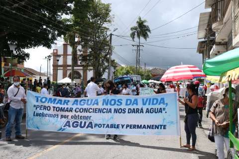 Contraloría alerta sobre irregularidades en planes de agua de 17 departamentos
