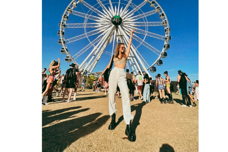 10 ideas de looks para asistir a un festival de música que se vieron en Coachella 2022