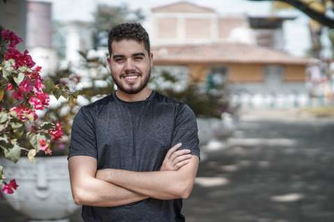 La historia del primer estudiante de Misión TIC en ser contratado
