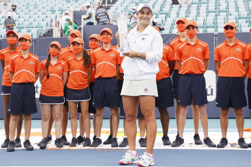 La australiana Ashleigh Barty, número uno del mundo, logró el título del Abierto de Miami.