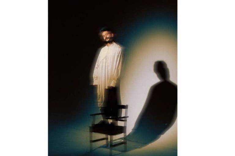 «Por primera vez», el nuevo álbum de Camilo