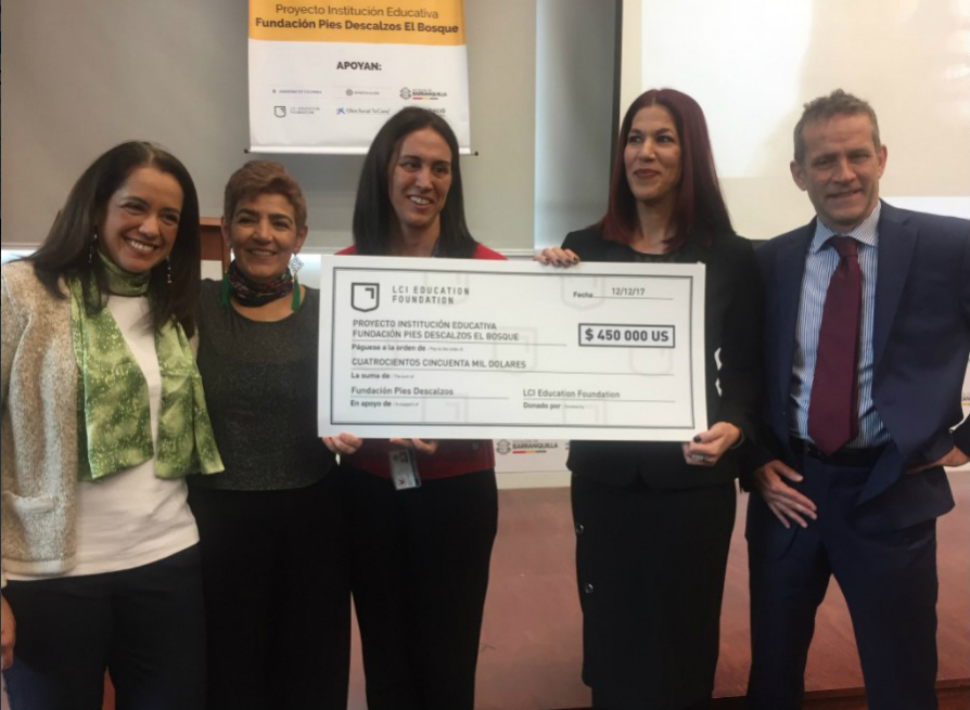 La canadiense LCI Education Foundation, firmó un convenio con Pies Descalzos para donar 450.000 dólares al proyecto como parte de la conmemoración del veinteavo aniversario de LCI en Bogotá.
/ Twitter @fpiesdescalzos