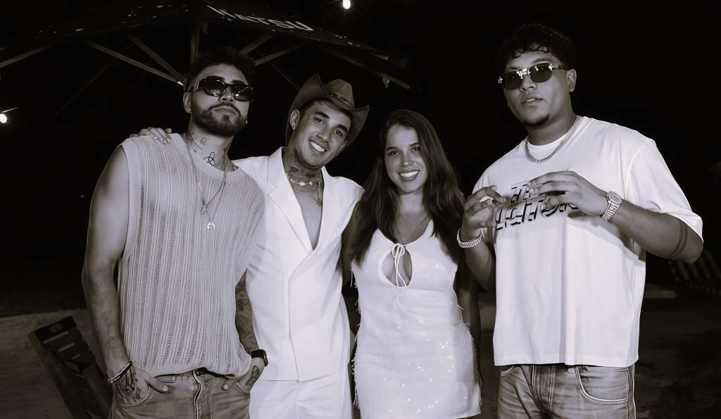 Zalek, Valentino Lázaro, Cara Rodríguez y Luister La Voz en el video de la canción 'Batería Baja'.