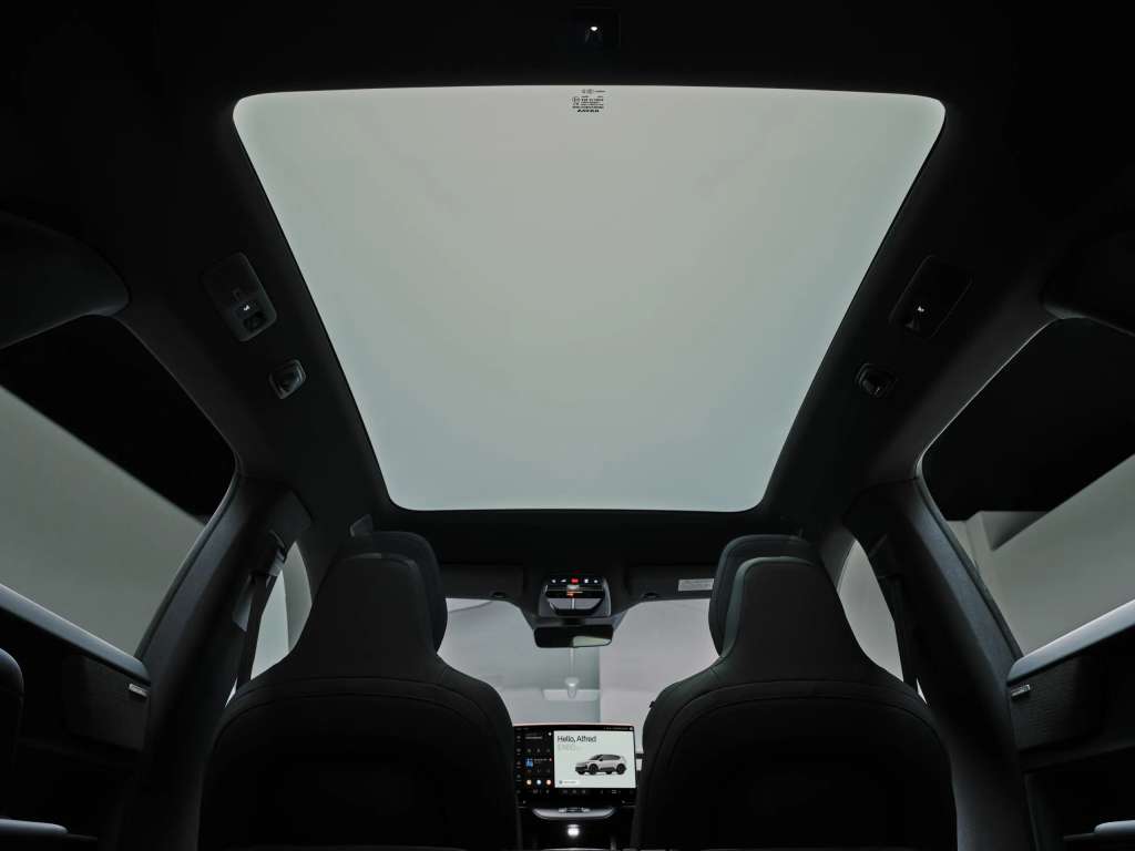 Volvo presenta el nuevo EX60