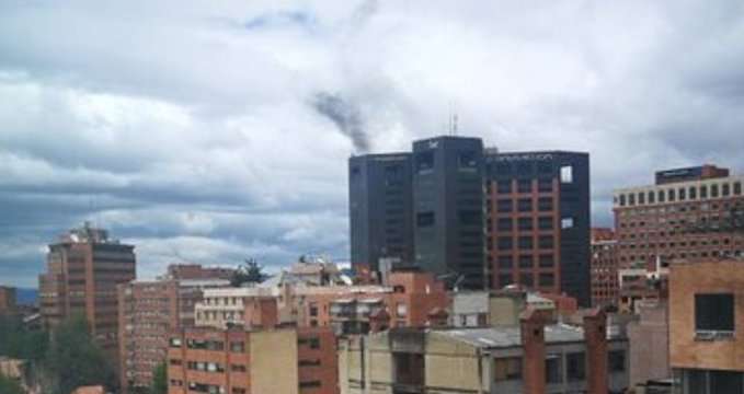 La explosión ocurrió en un edificio ubicado en la Calle 72 con carrera Séptima. / Archivo Particular