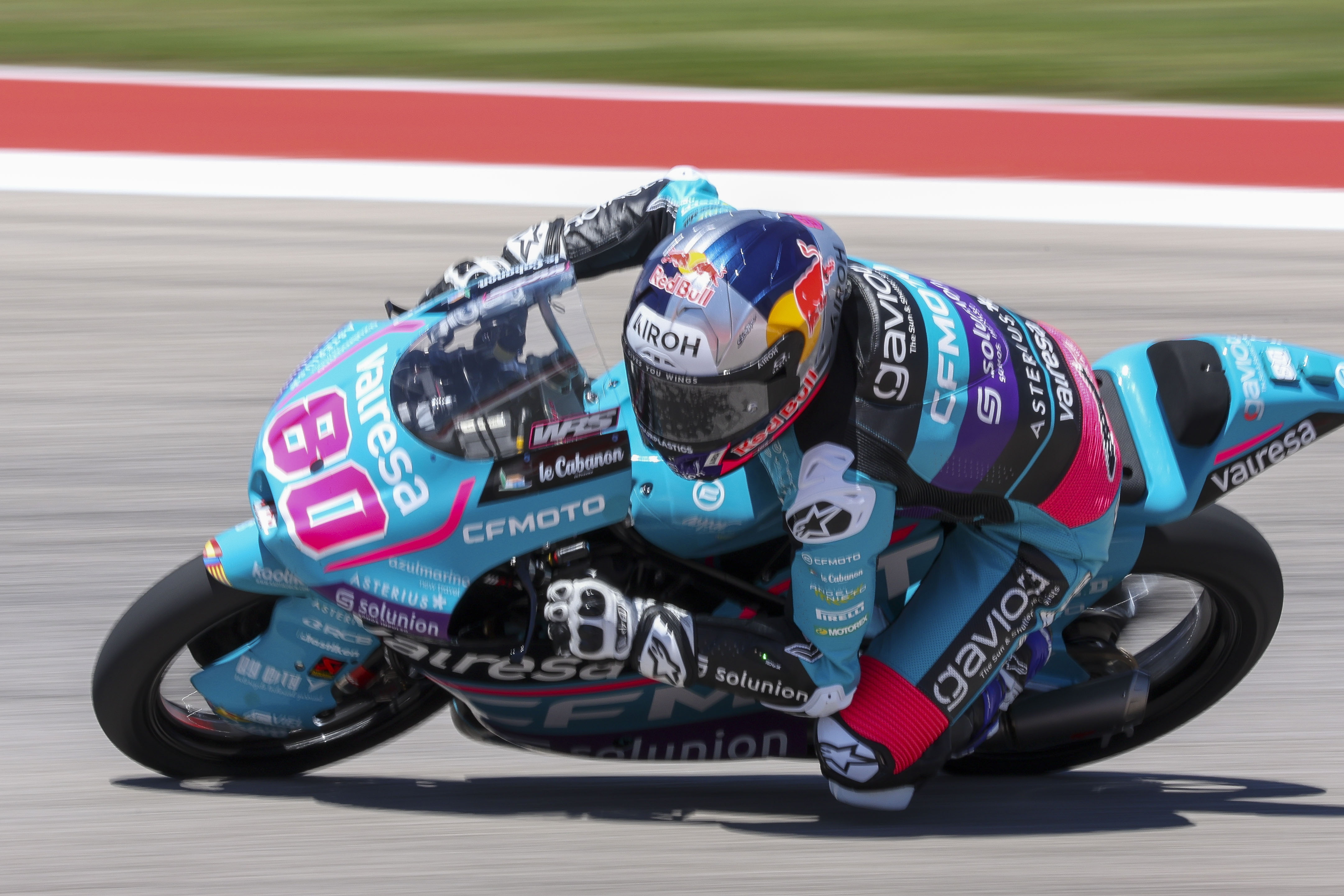 Austin (United States), 12/04/2024.- Columbian rider David Alonso of the CFMOTO Aspar Team in action during the practice session of the Moto3 category for the Motorcycling Grand Prix of The Americas at the Circuit of The Americas in Austin, Texas, USA, 12 April 2024 (Motociclismo, Ciclismo) EFE/EPA/ADAM DAVIS