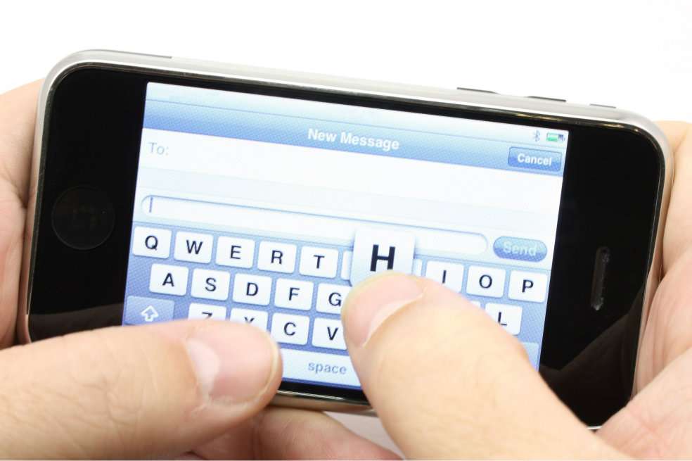 El mensaje de texto, con todo y la competencia, continúa siendo una tecnología relevante y su uso crece cada vez más para fines que nada tienen que ver con el envío y recepción de textos.