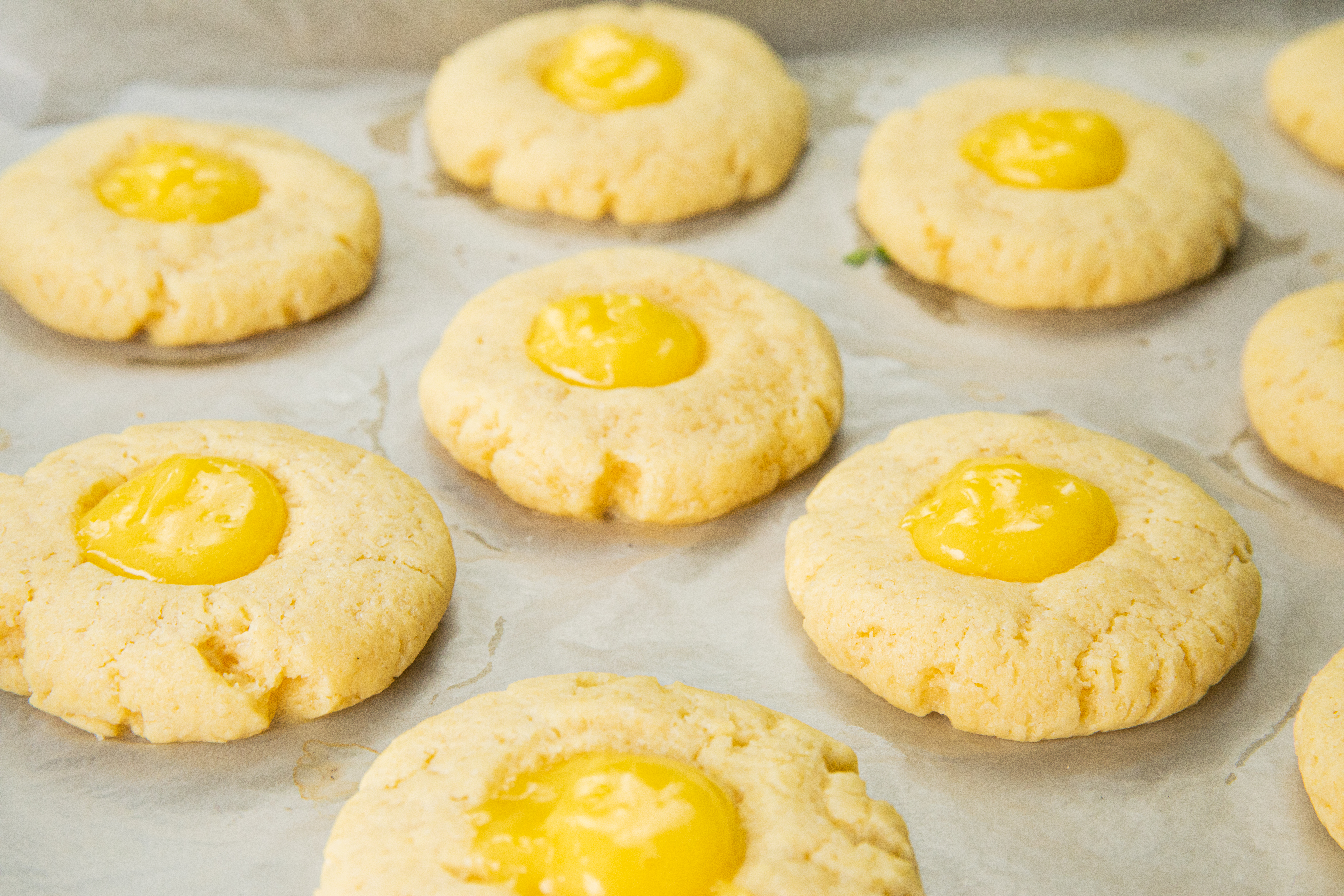 Galletas de mantequilla con curd de limón