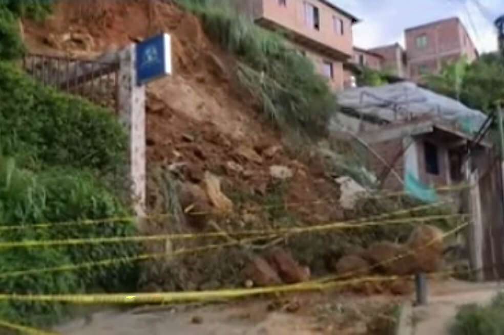 Otras ocho viviendas de la zona permanecen bajo observación. / Tomada de Twitter