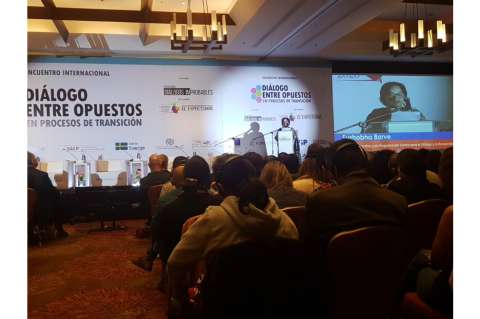 Vea conversatorio: un diálogo posible entre las campañas de Duque y Petro