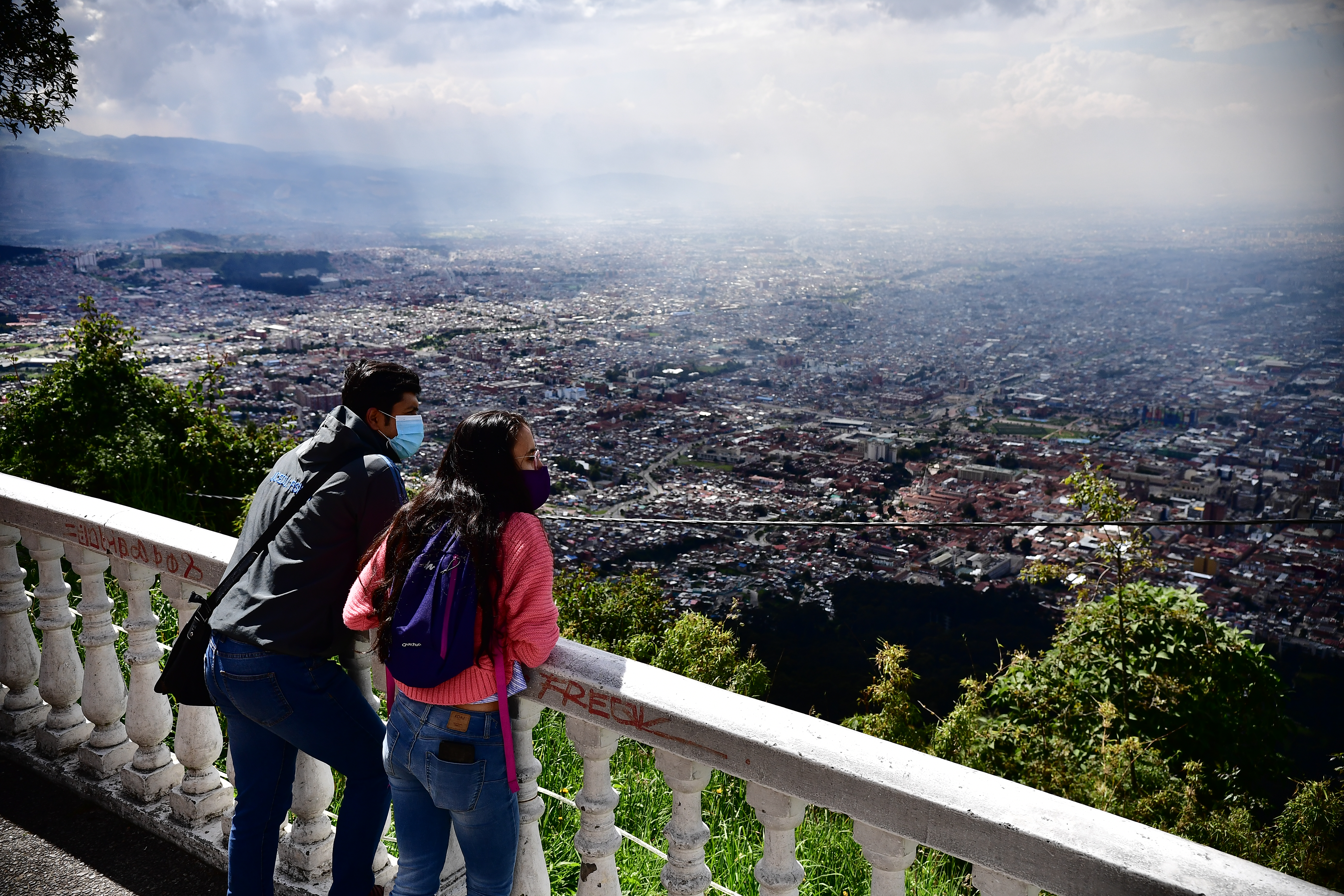 Contaminación de Bogotá vista desde el Cerro de Monserrate