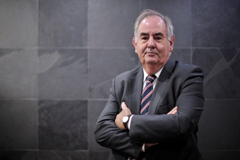 "A 8.000 kilómetros de distancia no puede haber lobby político": Álvaro Gil