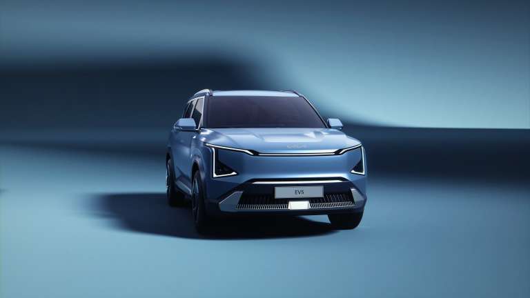La versión base de EV5 incluye una batería de 64 kWh, tracción delantera y una autonomía de hasta 530 kilómetros.