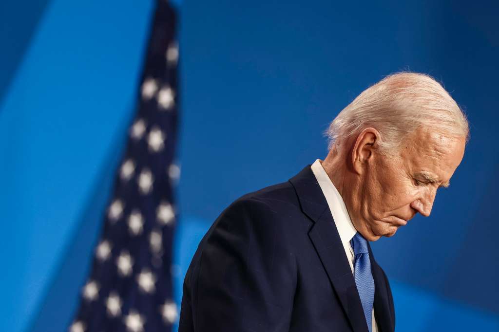 Washington (United States), 11/07/2024.- (FILE) - US President Joe Biden speaks during a press conference on the sidelines of the 75th Anniversary of the North Atlantic Treaty Organization (NATO) Summit at the Walter E. Washington Convention Center in Washington, DC, USA, 10 July 2024 (reissued 21 July 2024). Joe Biden on 21 July announced he would not seek re-election in November 2024. “While it has been my intention to seek reelection, I believe it is in the best interest of my party and the country for me to stand down and to focus solely on fulfilling my duties as President for the remainder of my term”, Biden announced on his X (formerly Twitter) account. (Elecciones) EFE/EPA/JIM LO SCALZO