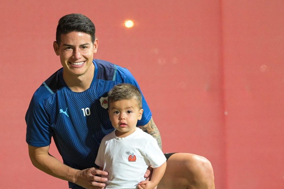 Esta semana, el futbolista celebró el cumpleaños número dos de su hijo menor, en Catar. El pequeño lució millonarias prendas.