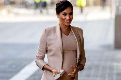 Hasta el parto de Meghan Markle genera polémica