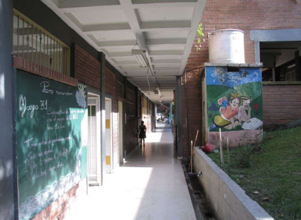 Imagen de referencia. En la Institución Educativa Diego Echavarría Misas de Medellín se registró una agresión con arma blanca de un estudiante a un profesor.