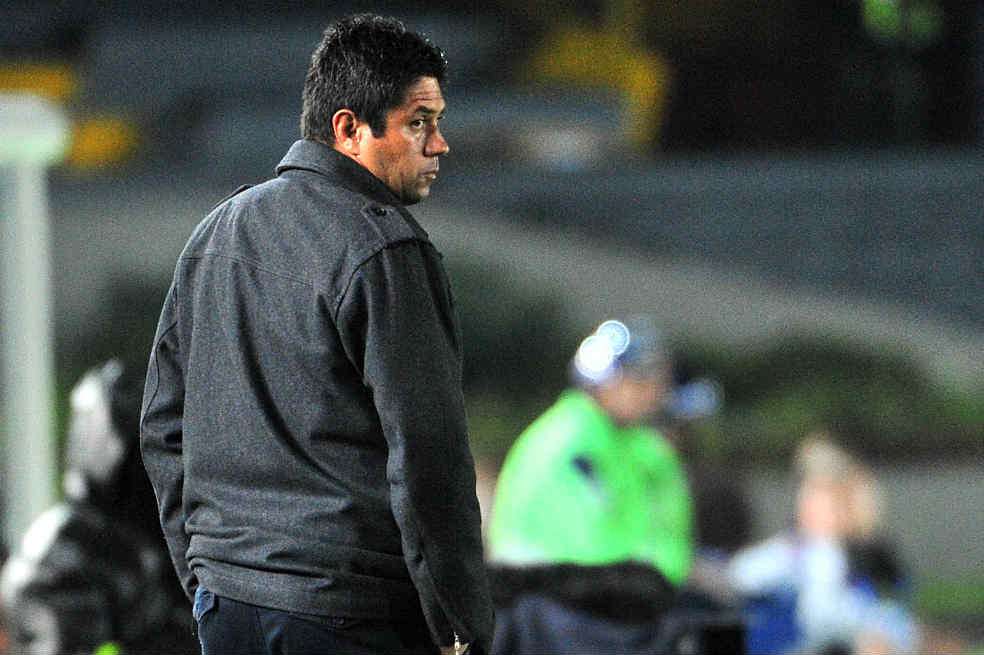 El técnico de Santa Fe, Wilson Gutiérrez, en el clásico 270. / David Campuzano