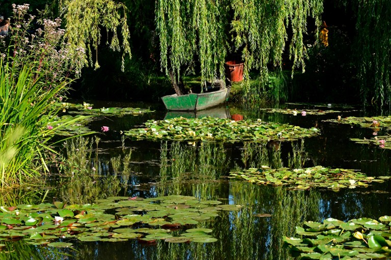 Paseo por el jardín que inspiró la pintura de Claude Monet