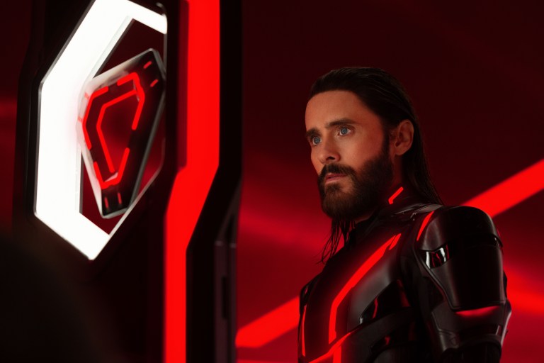 Nine Inch Nails regresa con la banda sonora de TRON: ARES