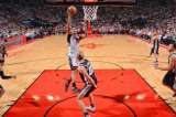Los Rockets igualan la serie ante Spurs en los playoffs de la NBA