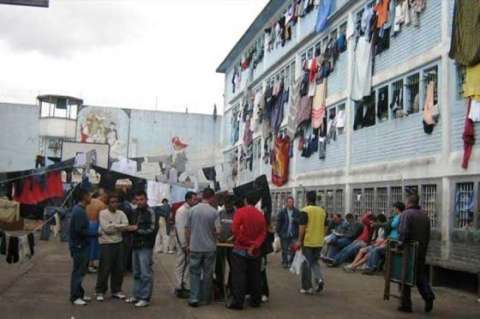 Seis reclusos terminaron heridos tras riña en cárcel Villahermosa de Cali