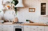 Prueba este truco de cocina para eliminar la grasa de la puerta del horno