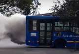 En video: bus del SITP dejó enorme nube de humo en Bogotá, esto dijo Transmilenio