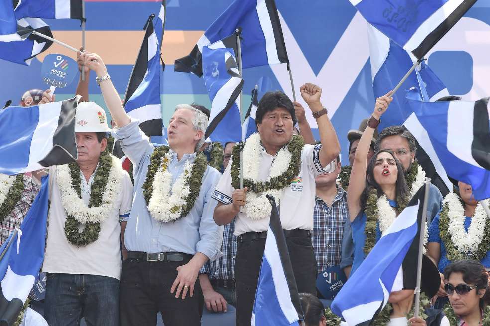El debate de las reelecciones irrumpió también con los anuncios en Venezuela y Bolivia de que Nicolás Maduro y Evo Morales, respectivamente, pueden aspirar a un nuevo mandato. / EFE