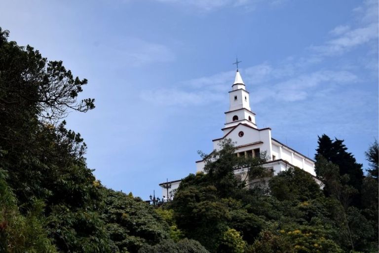 Concejal de Bogotá denunció muerte de un hombre en Monserrate: esto se sabe