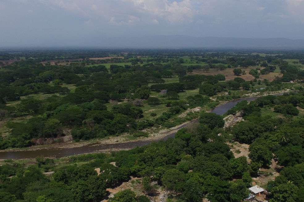El río Guatapurí llega hasta Valledupar desde la Sierra Nevada. Sigue su camino hasta desembocar en la margen derecha del río Cesar. / Santander Beleño
