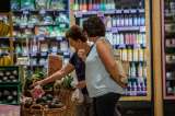 La Unión Europea recorta levemente su proyección de inflación para este año