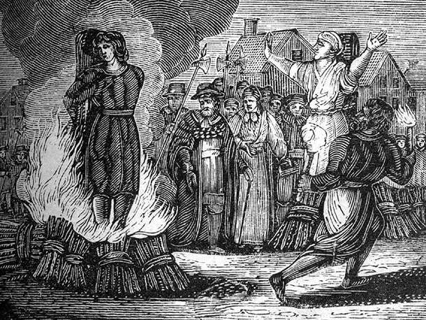 La mujer, en la Edad Media, y según el cristianismo, no sólo es la responsable de la caída, de la expulsión del paraíso sino que por buscar el conocimiento se convertirá después en bruja.
/ Cortesía