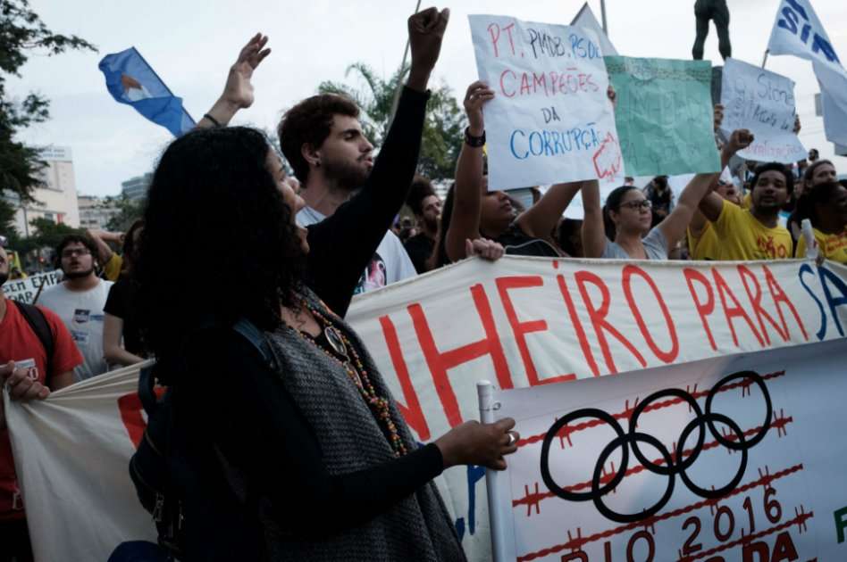 Protestas en Brasil, al inicio de los Juegos Olímpicos.  / AFP 