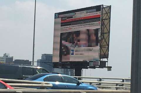 Pantalla publicitaria en México D.F. emite pornografía tras sufrir un hackeo