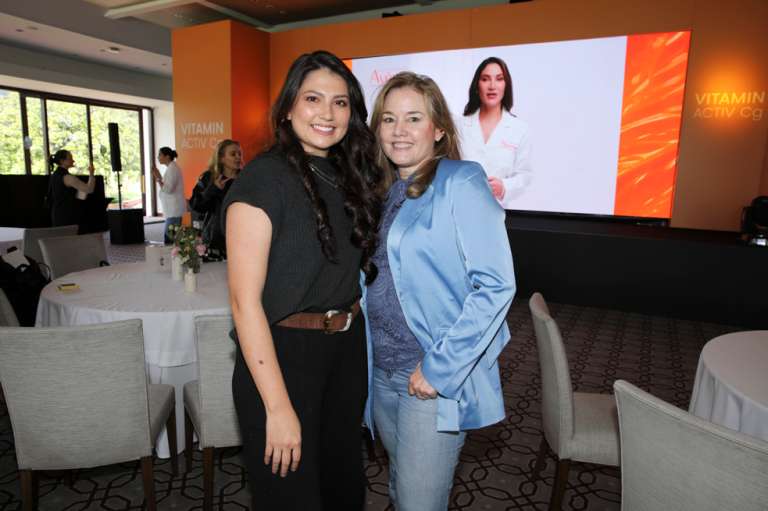 Laura Rodríguez Angela Posada